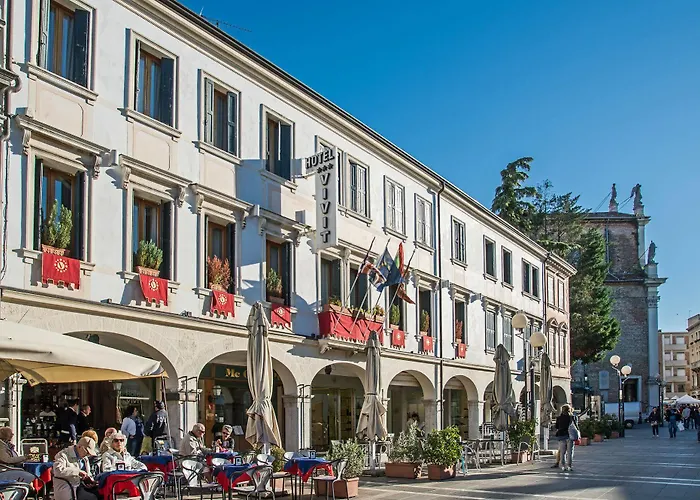 Hotel Vivit ***S